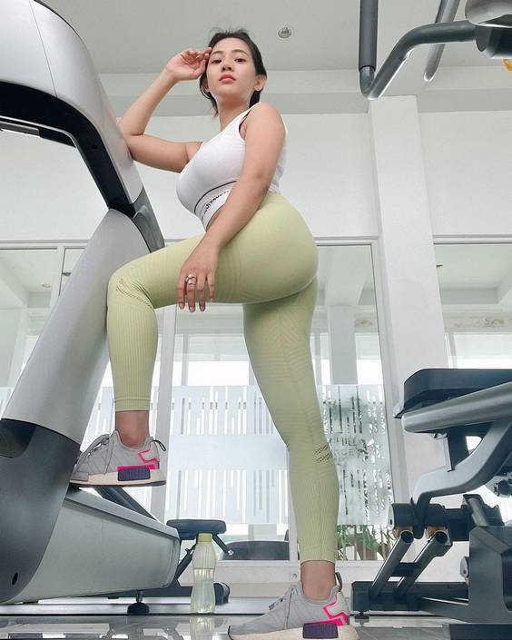 Tuyển tập ảnh gái xinh tập gym khoe vòng 3 căng tròn cô gái xinh đẹp-22