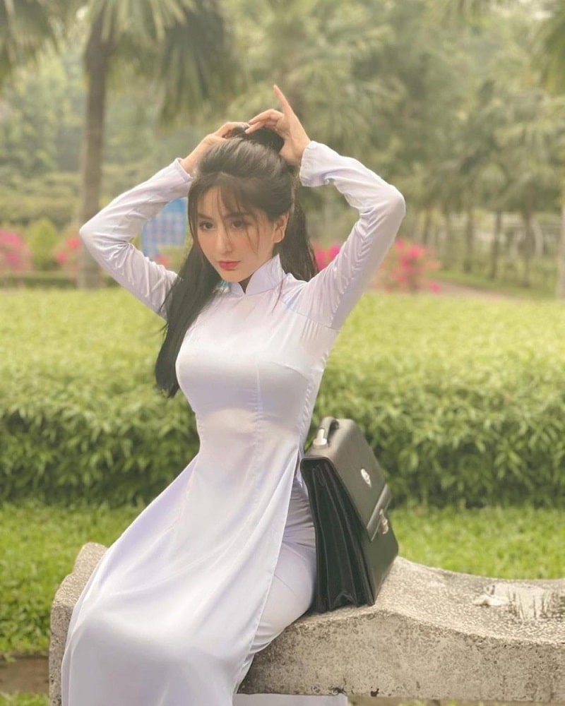 Album full girl xinh đẹp nhất xem không chán 3 Đôi mắt to tròn biết nói và cái miệng khá nhỏ càng làm nổi bật vẻ đẹp của cô gái trẻ
