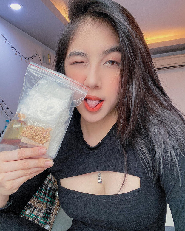 Trần Bảo Trân - Hot Girl Chân Bảo Trần.3