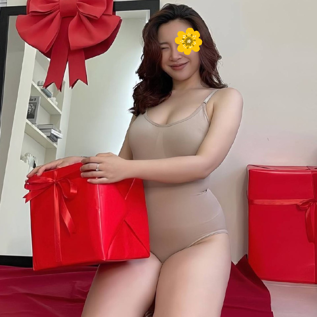 Khả Như là gái mại dâm chuyên chơi các con số. Khả Như là gái mại dâm chuyên chơi các con số.