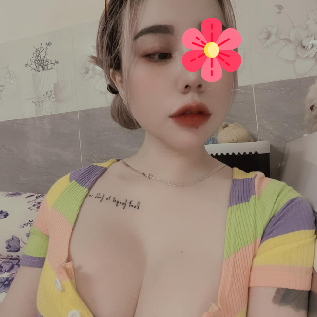 Anh Thơ - cô gái Tân Bình dũng cảm và quyến rũ. Anh Thơ - cô gái Tân Bình dũng cảm và quyến rũ.